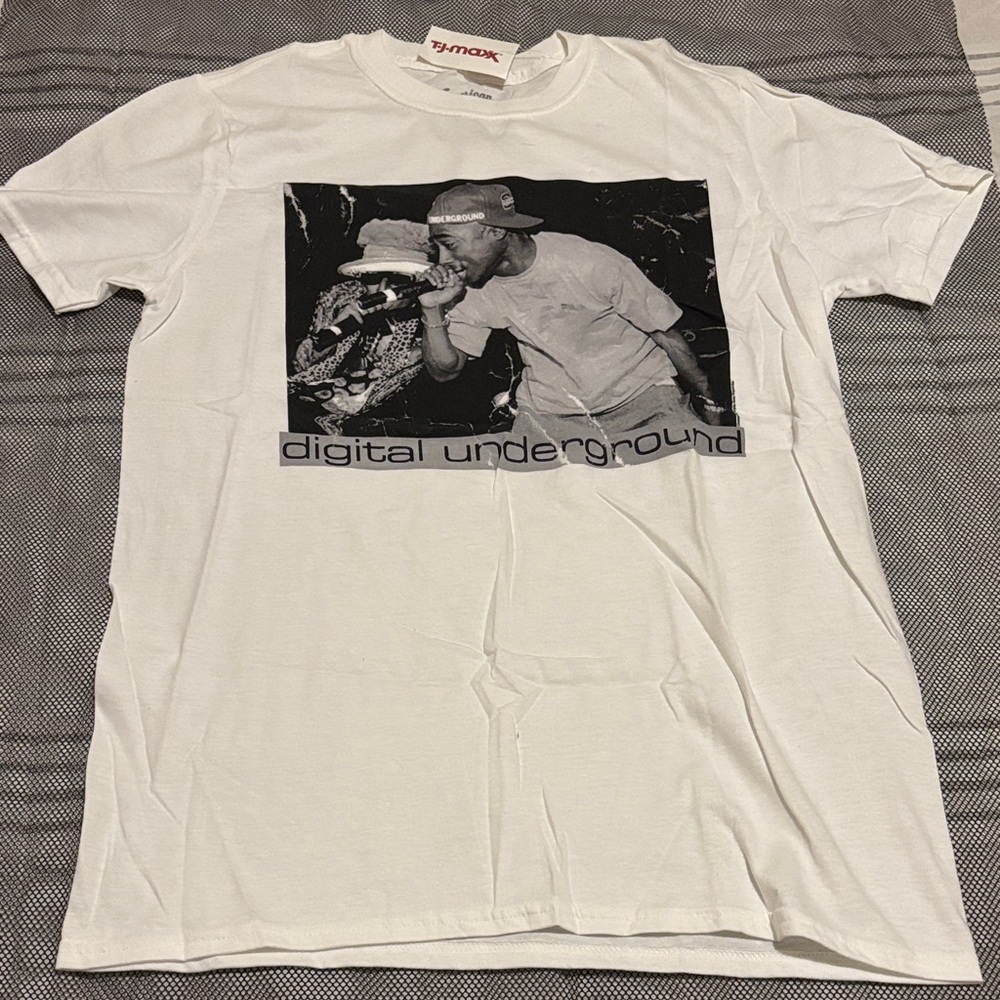 White 2Pac Digital Underground Graphic T-Shirt Brand New Size Medium